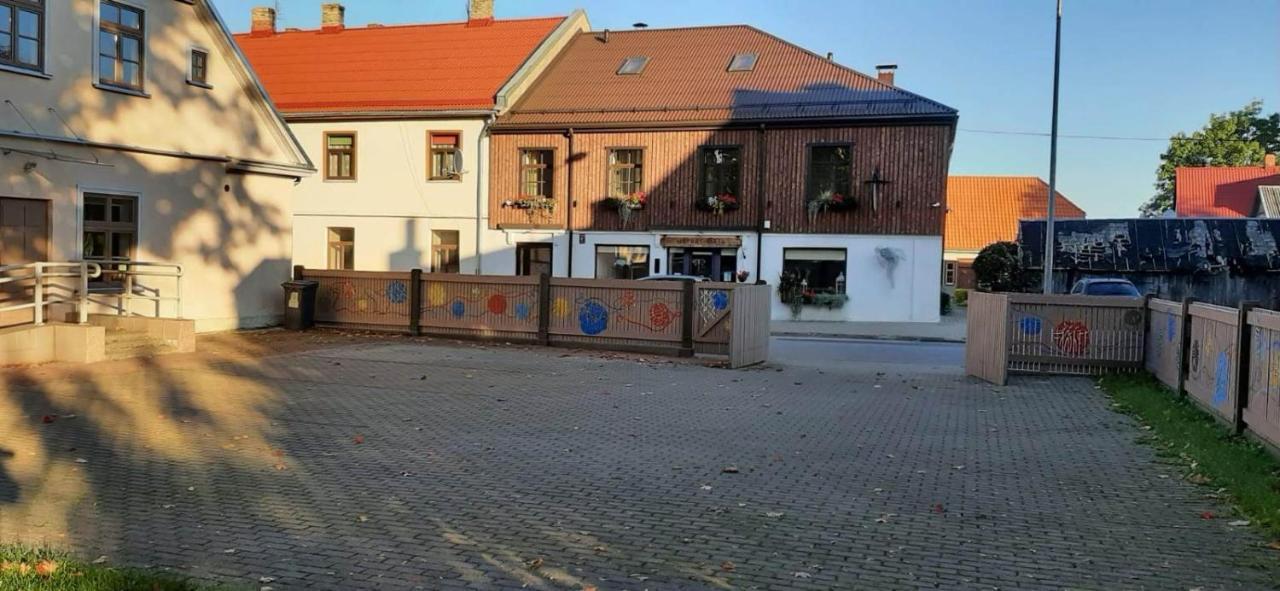 Metras Maja Hotel Aizpute Exterior photo
