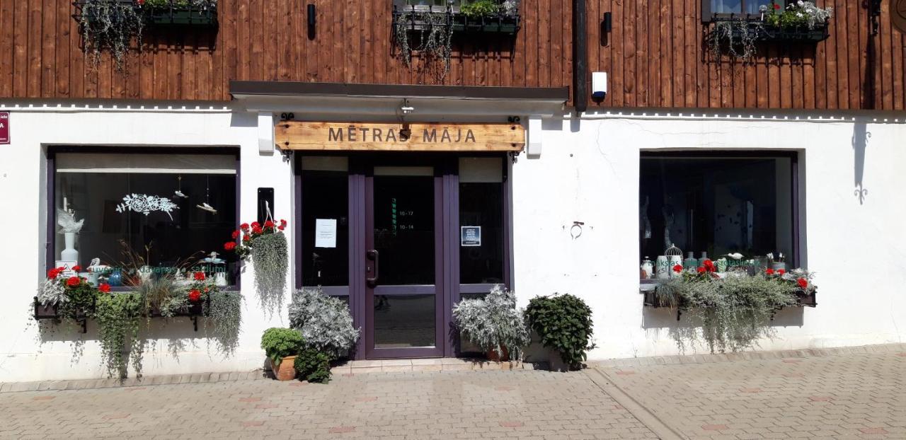 Metras Maja Hotel Aizpute Exterior photo