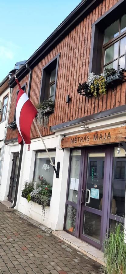 Metras Maja Hotel Aizpute Exterior photo